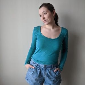 American Eagle. Long Sleeve tshirt.